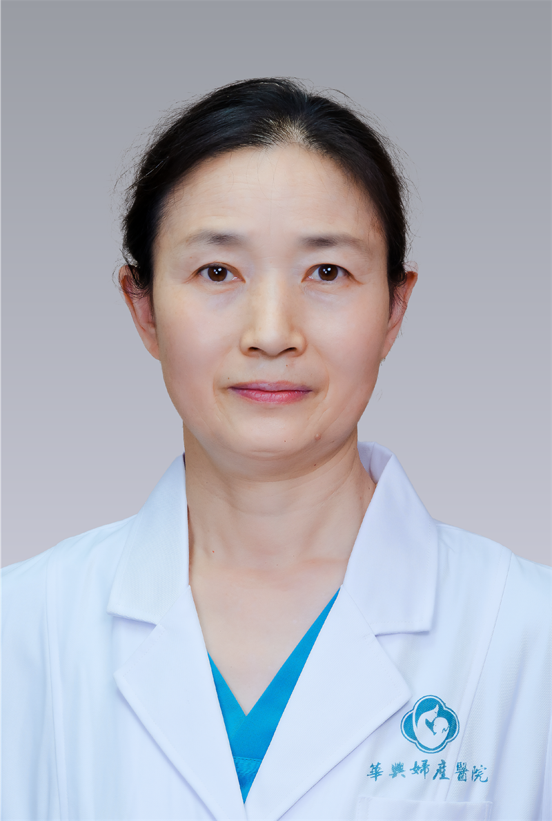 李彩霞